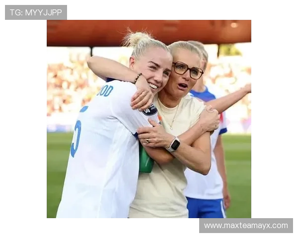 英格兰热身赛精彩进球：锋线火力全开，球队备战势头强劲