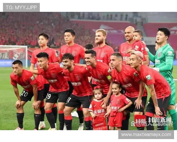 马里队展现强大控球实力,中场掌控比赛节奏 马里队展现强大控球实力,中场掌控比赛节奏